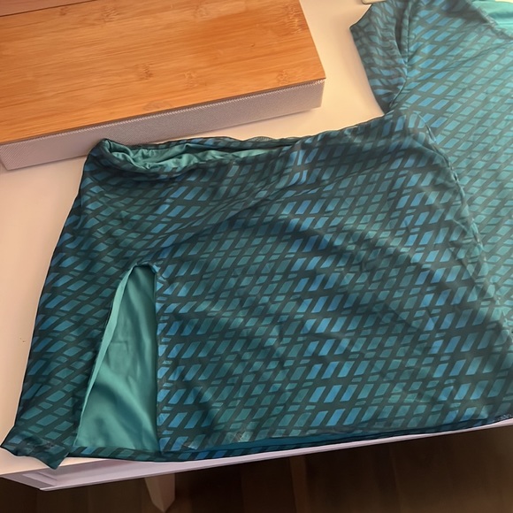 that’s so fetch cropped top and mini skirt - Picture 2 of 3